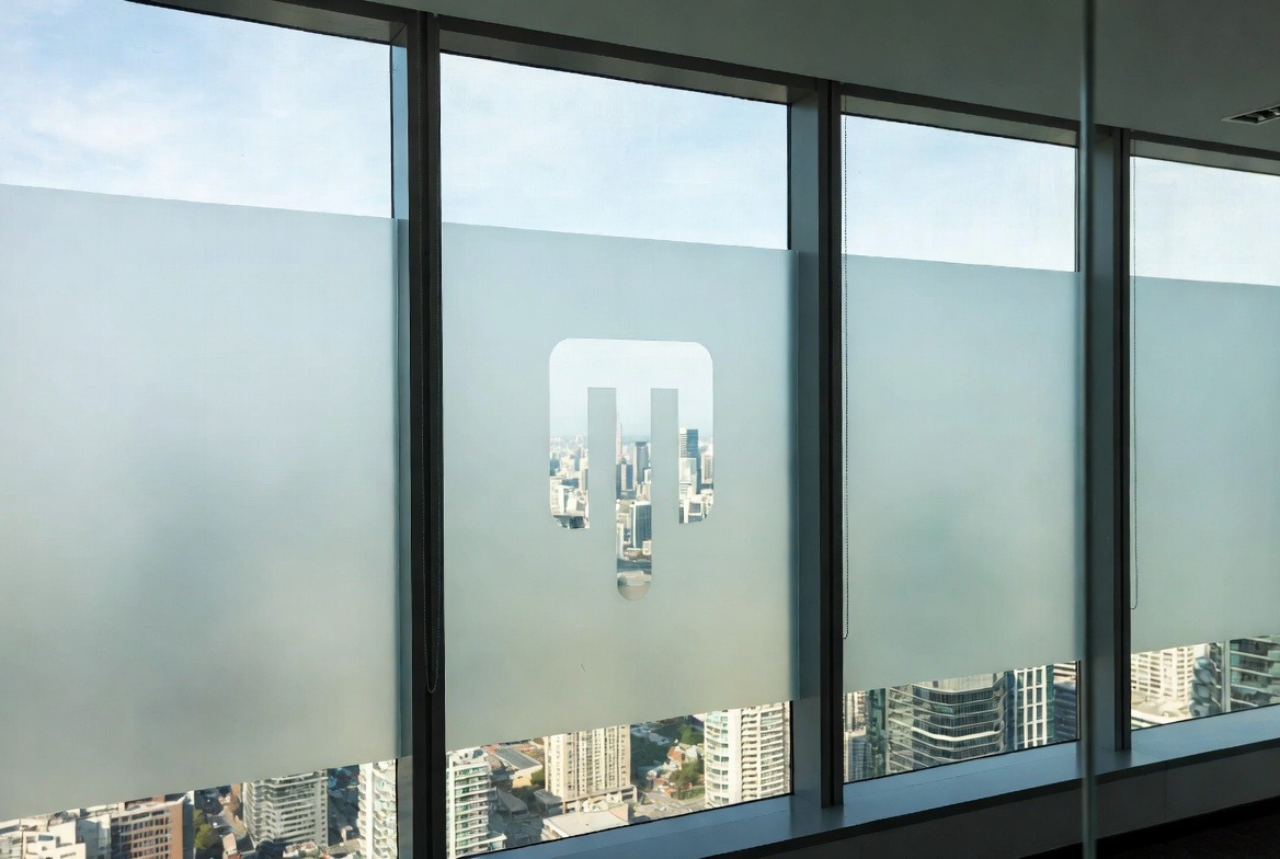 decorative-window-film-image-office-with-logo-cutout-in-frosted-film