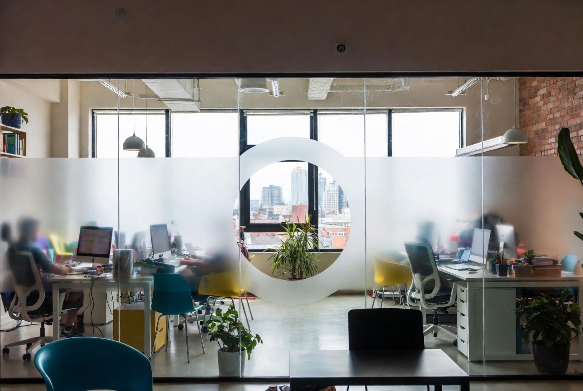 decorative-window-film-image-office-with-logo-cutout-in-frosted-film