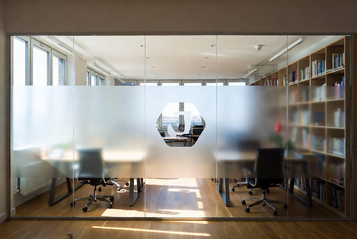 decorative-window-film-image-office-with-logo-cutout-in-frosted-film