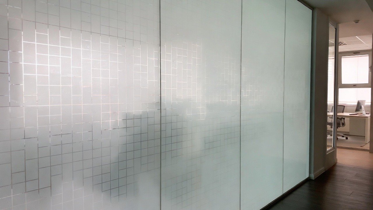 How Professionals Use Frosted Window Film