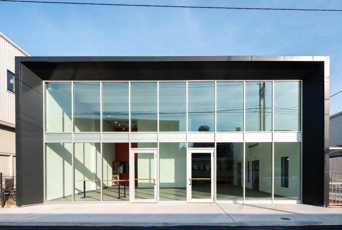 window-tinting-commercial-building
